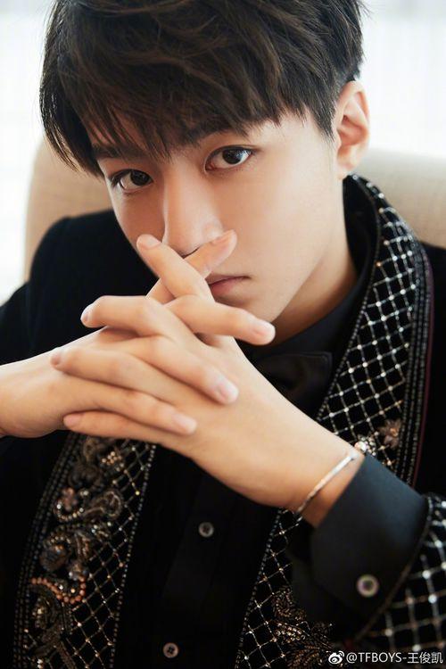 实名爆料王俊凯视频大全,实名爆料背后的真相揭秘